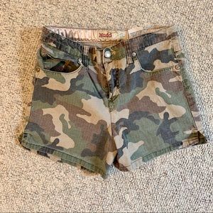 GIRLS shorts and tank top